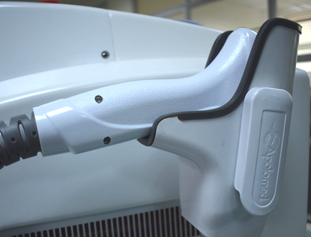 urządzenie do usuwania włos&oacute;w z laserem diodowym